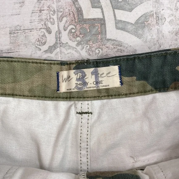 We The Free Free People Remy Camo High Waisted Wide Leg Jeans - Picture 12 of 16